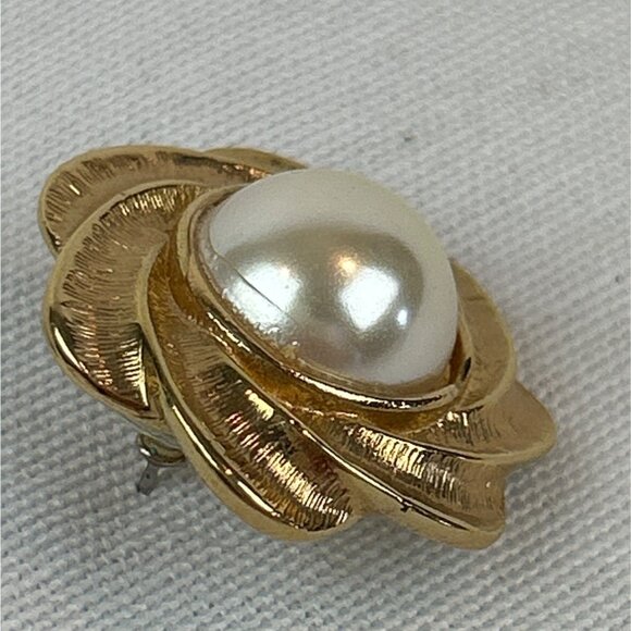 Vintage Napier Gold-Tone Single Pierced Earring Faux Pearl Center 80s 90s - Picture 4 of 6
